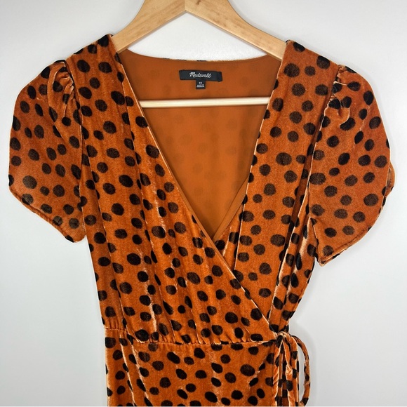 MADEWELL Velvet Wrap Dress in Leopard Dot - Picture 4 of 9